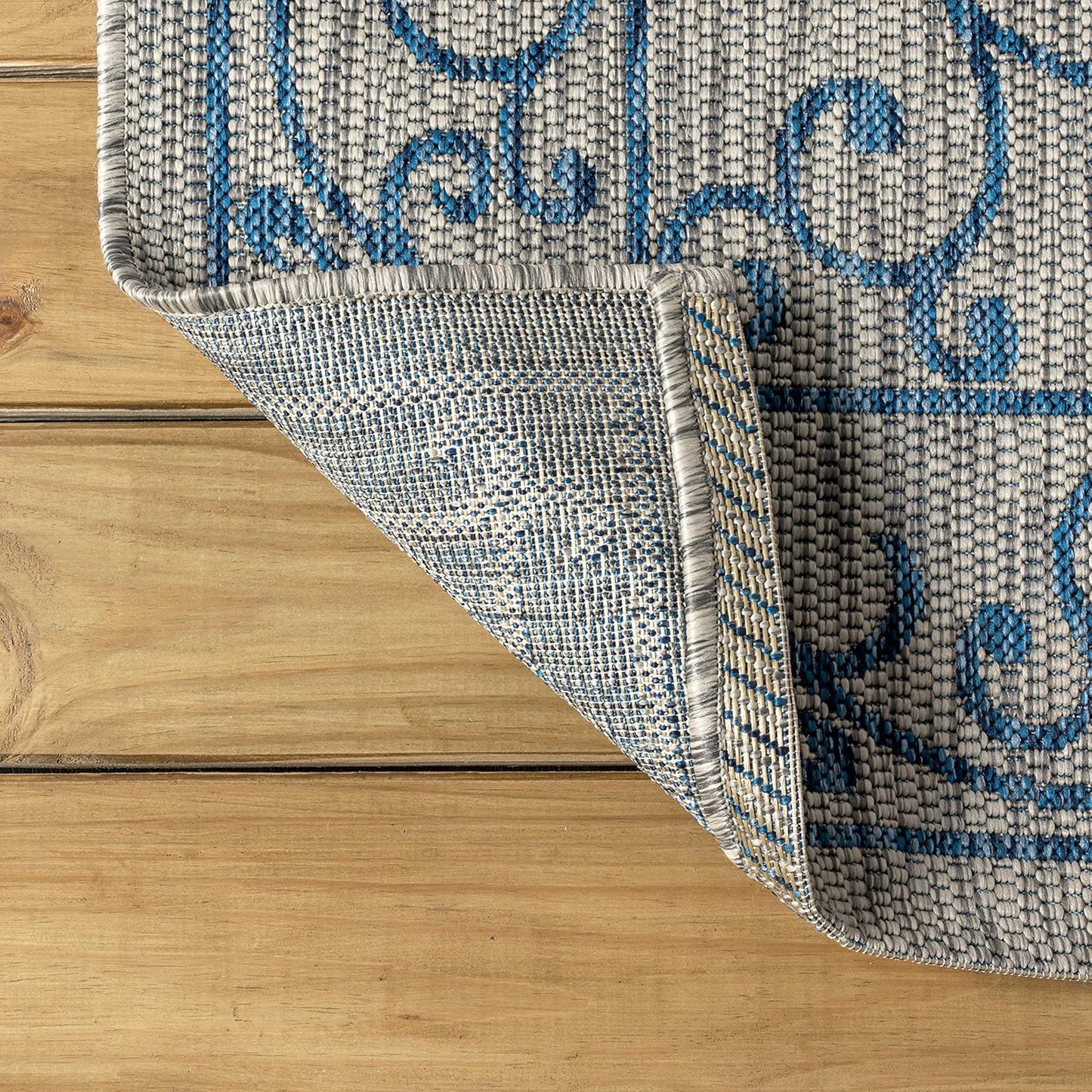 JONATHAN Y Vintage Filigree Indoor Outdoor Square Area Rug 9X9 Gray/Navy, Charleston Textured Weave for Backyard, Patio, Porch, Easy-Cleaning, High Traffic, Pet-Friendly, Non-Shedding (SMB106C-9SQ)