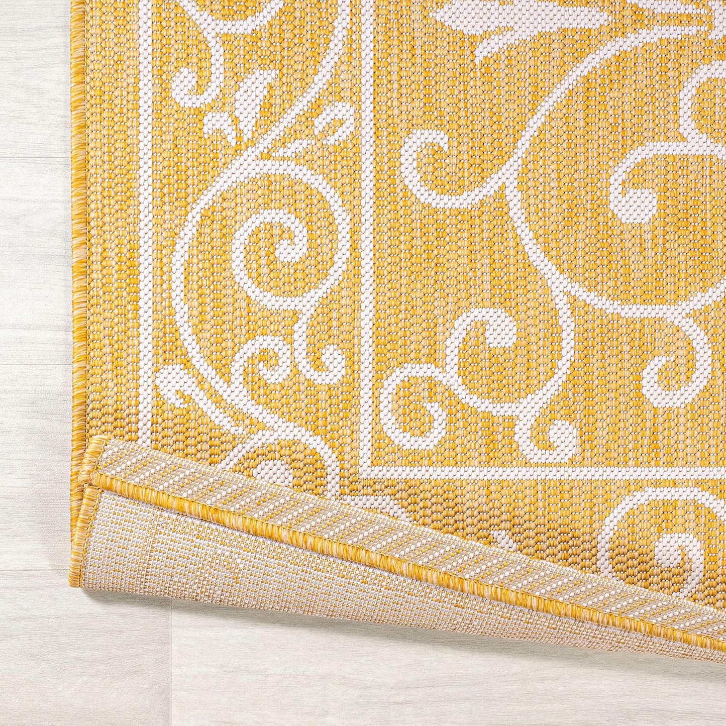 JONATHAN Y Vintage Filigree Indoor Outdoor Area Rug 4X6 Yellow/Cream, Charleston Textured Weave for Backyard, Patio, Porch, Easy-Cleaning, High Traffic, Pet-Friendly, Non-Shedding (SMB106L-4)